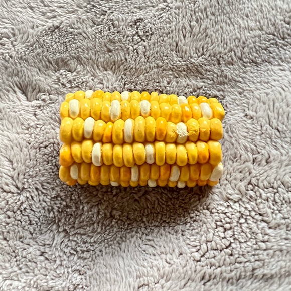 Whimsical Cob Cleaner - Picture 4 of 8